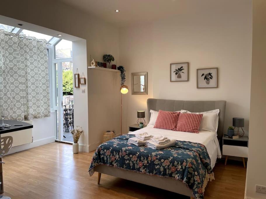 Cute&Cozy Studio Apt In Barons Court Londýn Exteriér fotografie