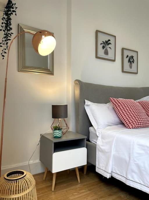 Cute&Cozy Studio Apt In Barons Court Londýn Exteriér fotografie