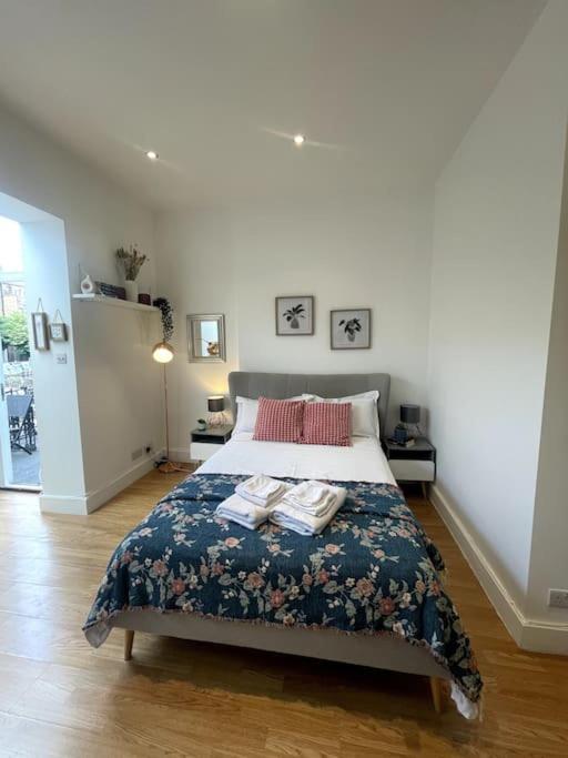 Cute&Cozy Studio Apt In Barons Court Londýn Exteriér fotografie